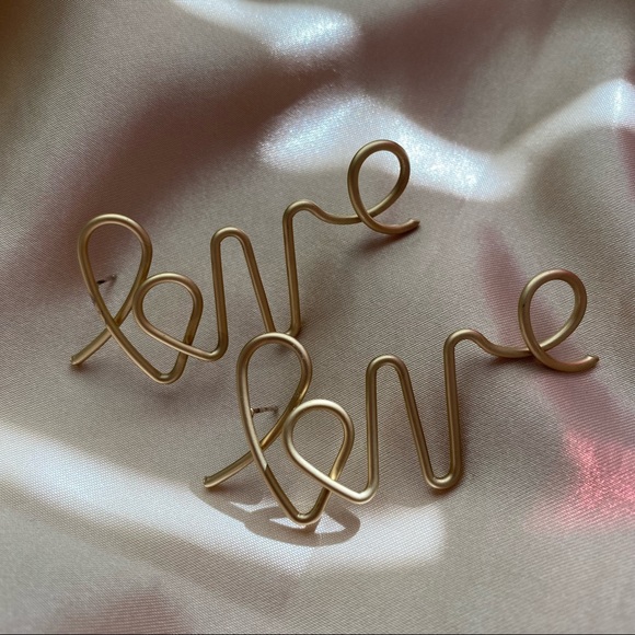 Lagom Studio Jewelry - ❤️‍🔥𝕤𝕒𝕝𝕖❤️‍🔥 love earrings